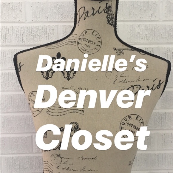 Women’s M Mix & Co. Gray T-shirt Dress deep v neck - Picture 8 of 8